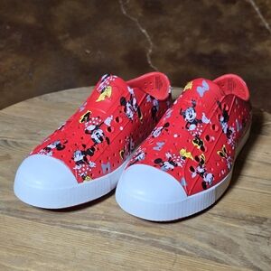 Native Jefferson Disney Minnie Mouse Red Print Slip-On Shoes Women’s 7